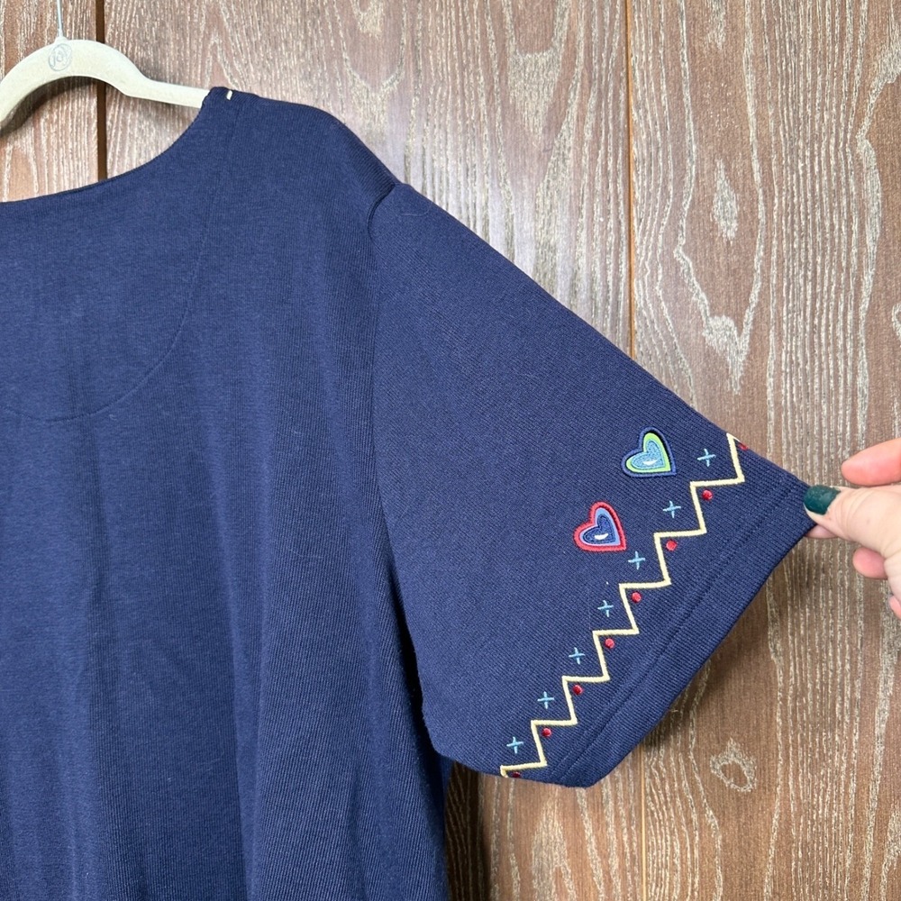 Vtg Grandma Core V-Neck Short Sleeve T-Shirt Women's 2X Hearts Floral Embroidery - Picture 5 of 5